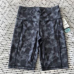 Grey camo biker bike shorts NWT